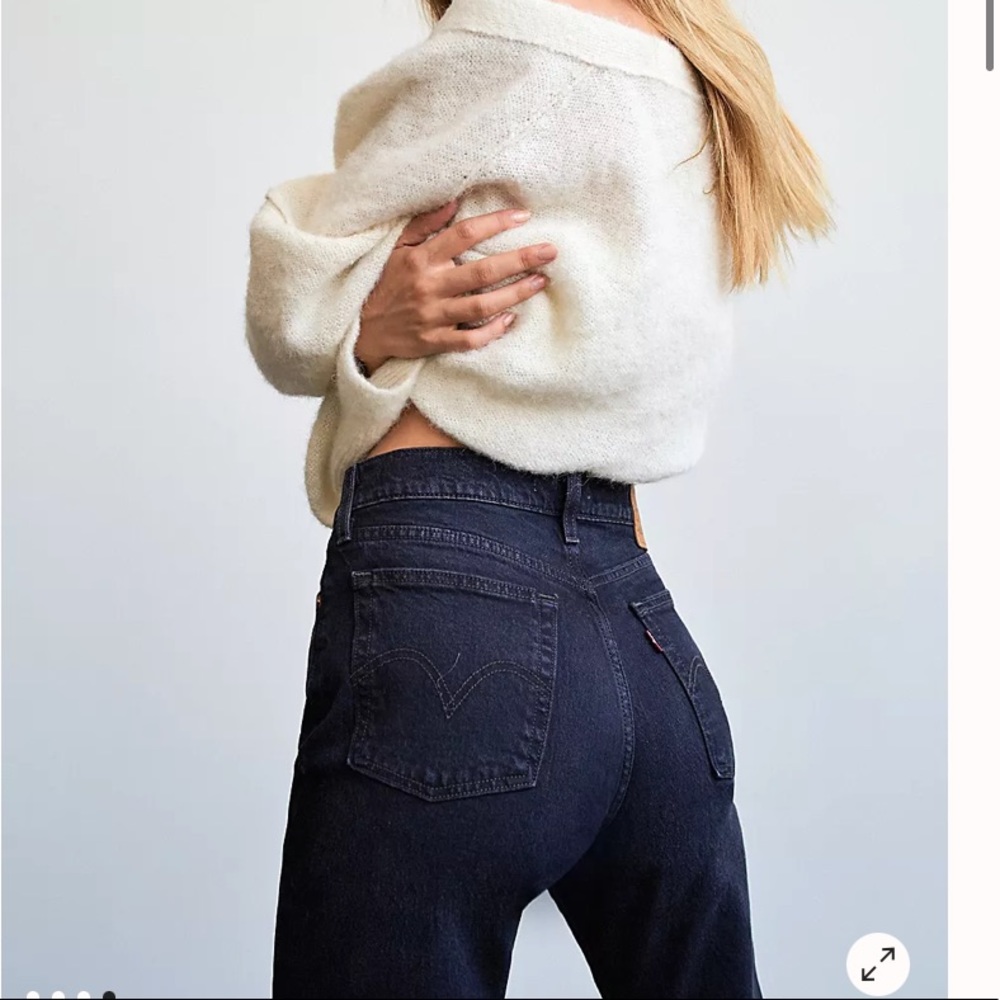 Levi wedgie jeans